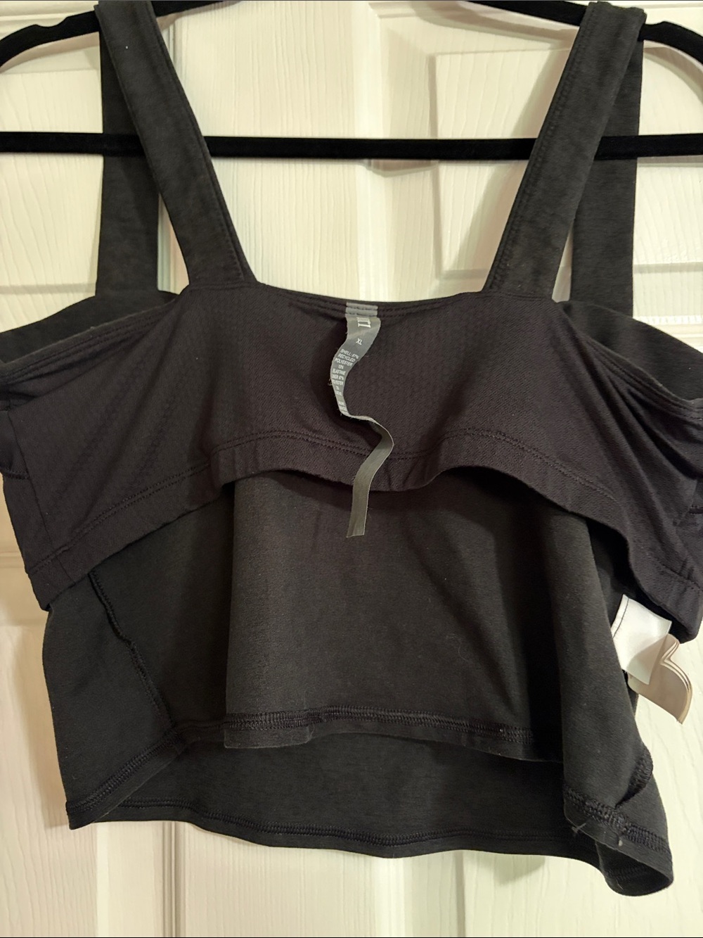 Vuori Black Square-Neck Cropped Tank - Wide Straps - Picture 5 of 8